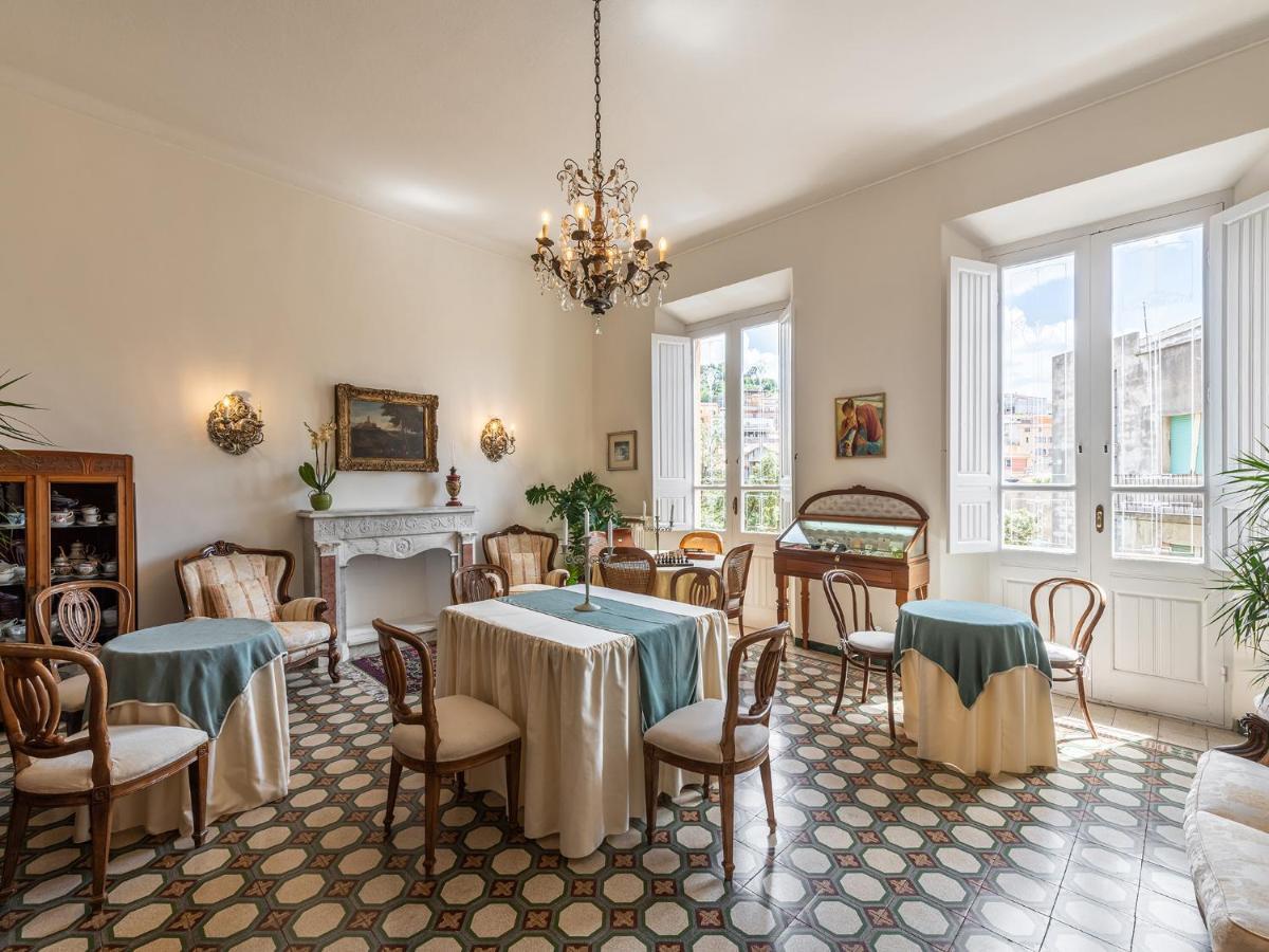 לינה וארוחת בוקר דורגלי Palazzo Santa Caterina מראה חיצוני תמונה